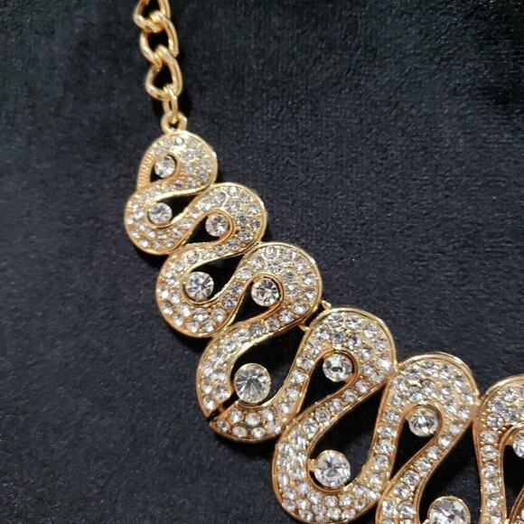 Womens Gold Tone Rhinestones Snake Shaped Collar Necklace with Lobster Clasp - Picture 5 of 7